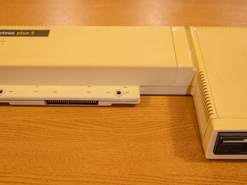 Acorn Electron Plus 3 04-ALA13-0103766 (Front view)