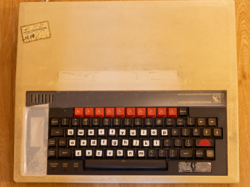 BBC Micro 158328 (Top view)