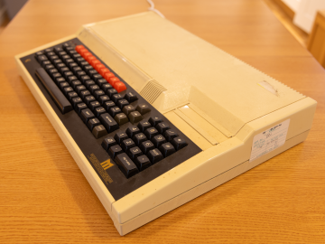 BBC Master 01-AMB15-0244239 (Right side)