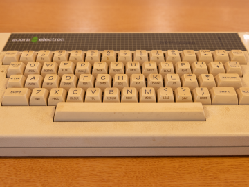 Acorn Electron 07-ALA01-0130626 (Front view)