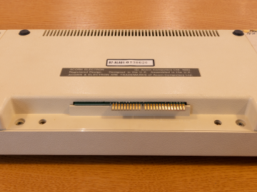 Acorn Electron 07-ALA01-0130626 (Underside ports)