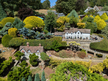 Godshill Model Village